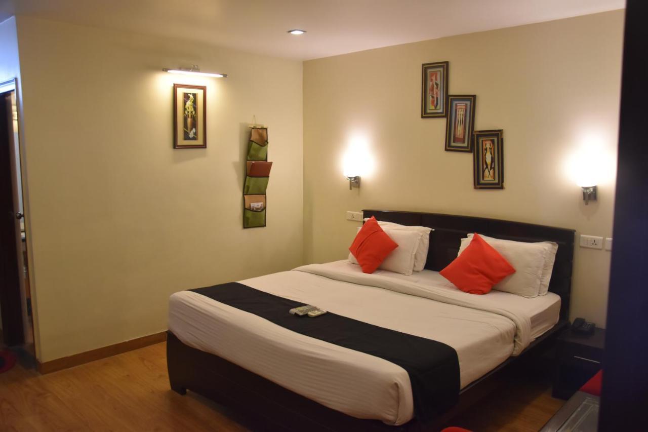 Hotel Corporate Raja Park Jaipur