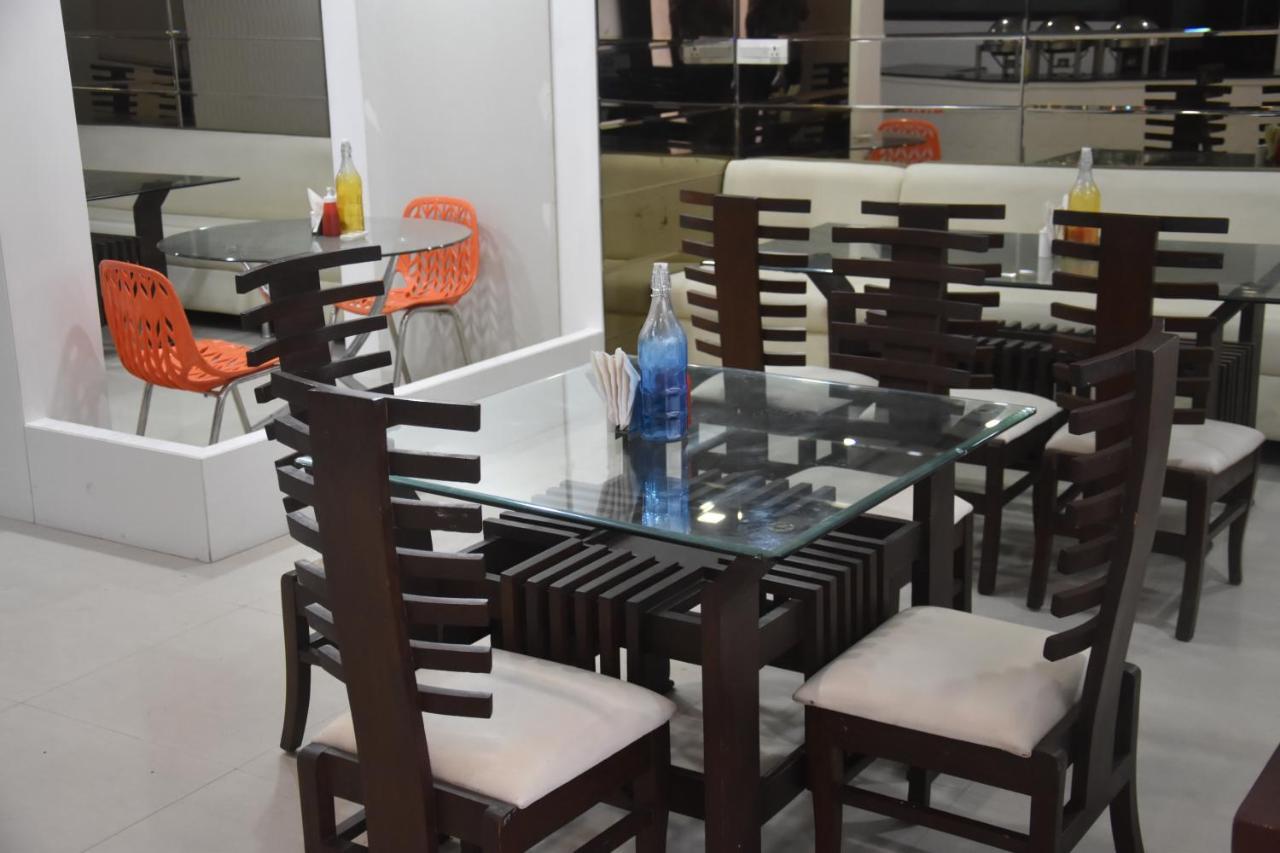 Hotel Corporate Raja Park Jaipur