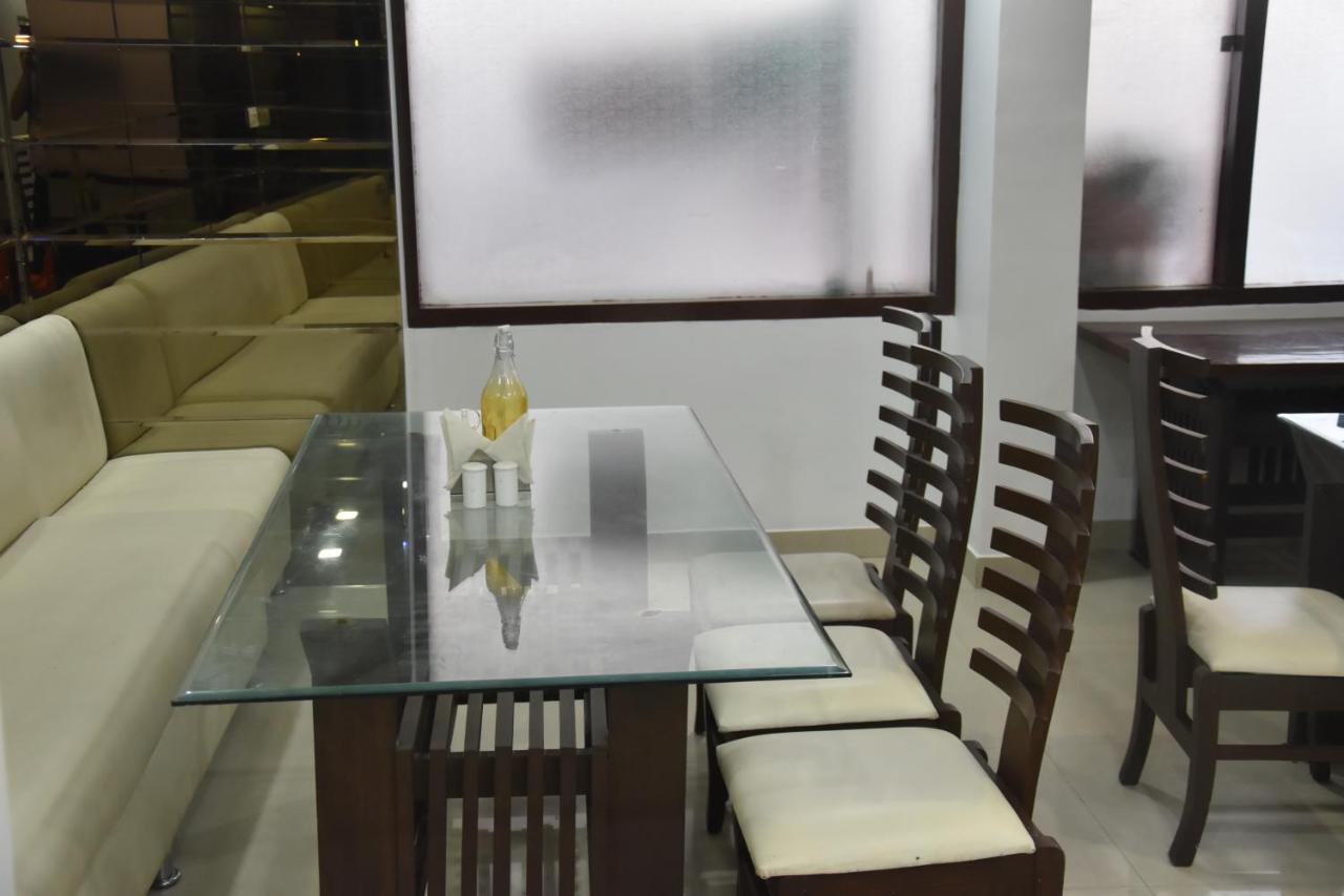 Hotel Corporate Raja Park Jaipur