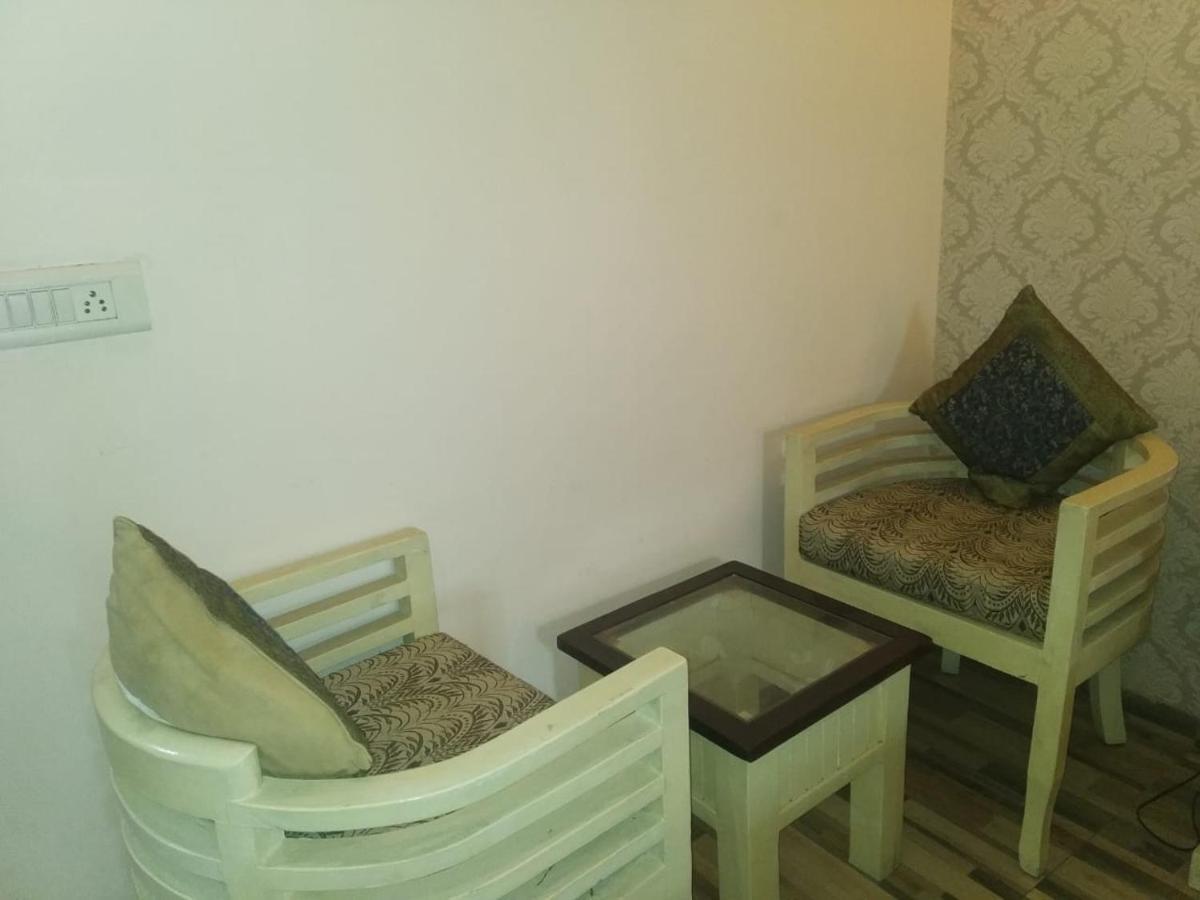 Glitz Hotel Jaipur