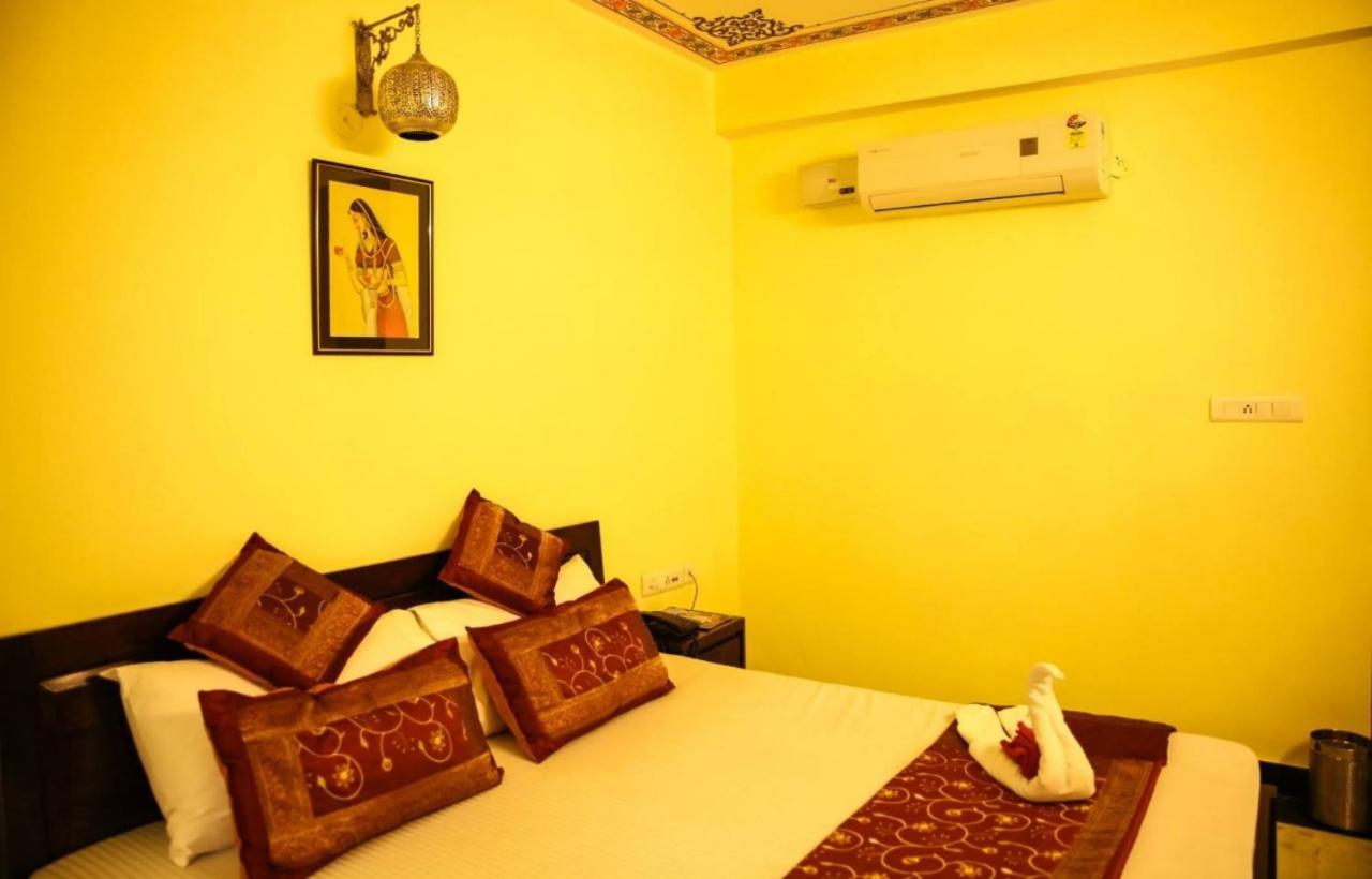 Hotel Nahar Singh Haveli 3*