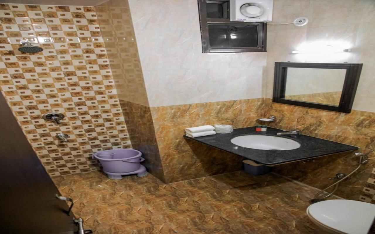 Nahar Singh Haveli 3*