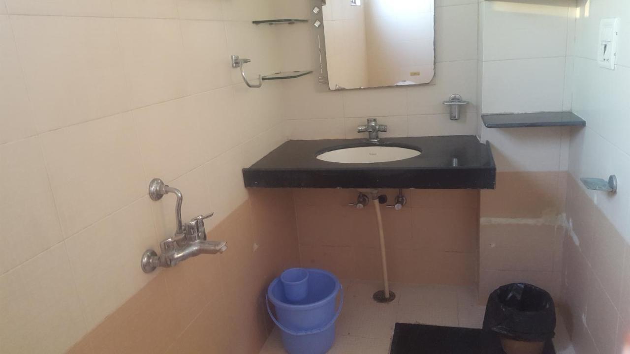 Aatithay Guest house *