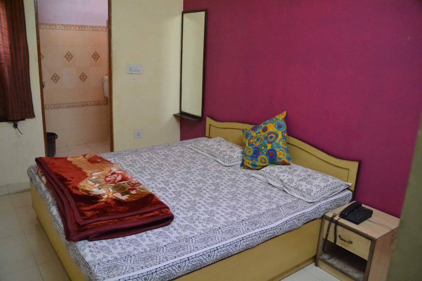 Backpacker Stephels Hostel *