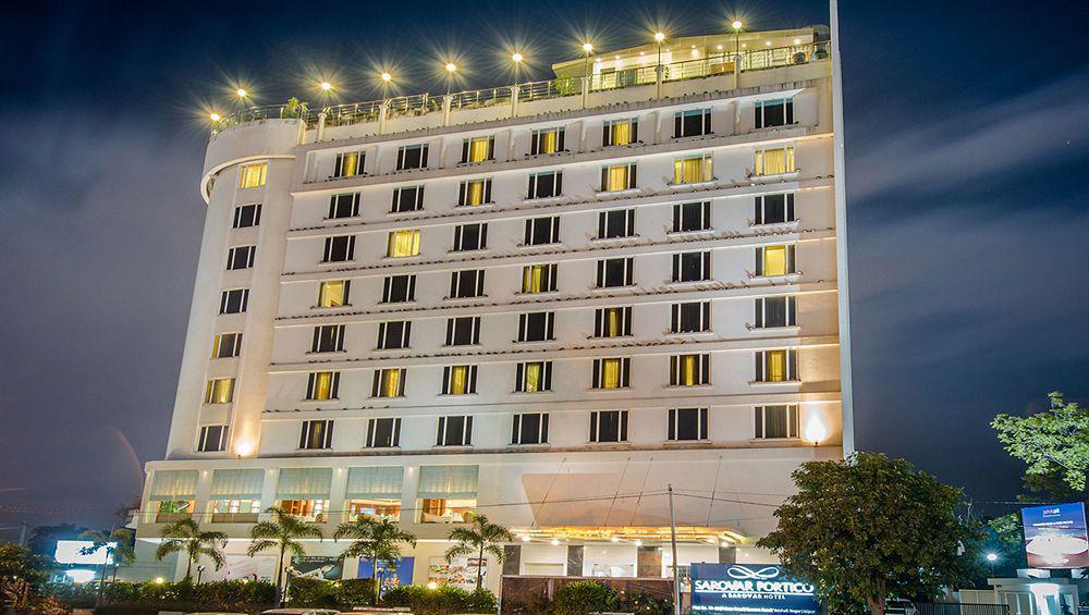 Sarovar Portico Hotel 4*