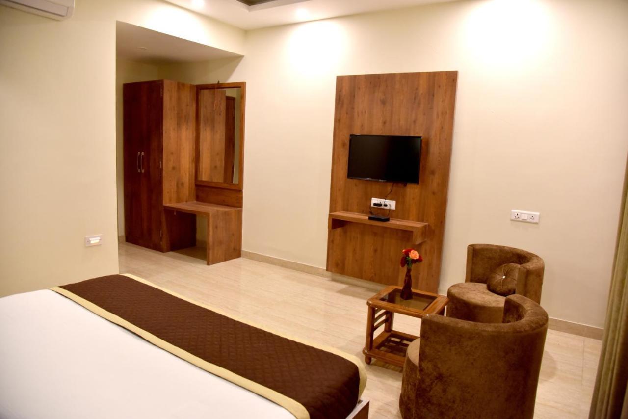 Triveni Residency Hotel 3*