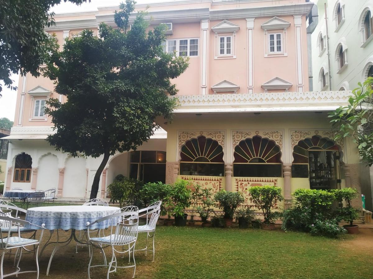Hotel Anuraag 3*