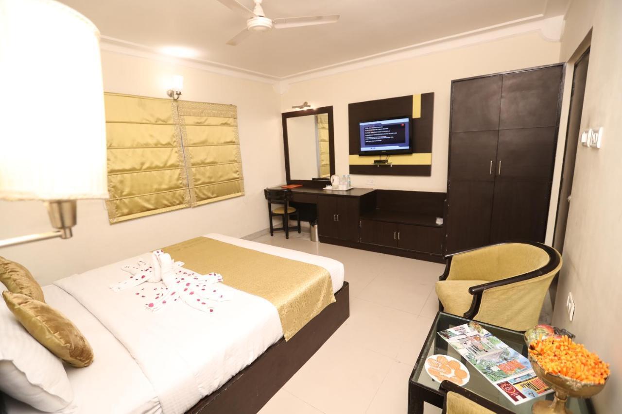 Empire Regency 3*