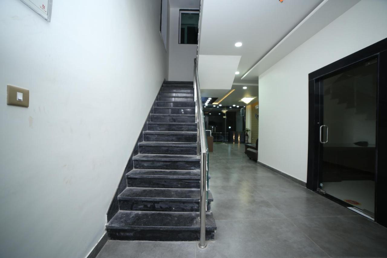 Devens Jaipur