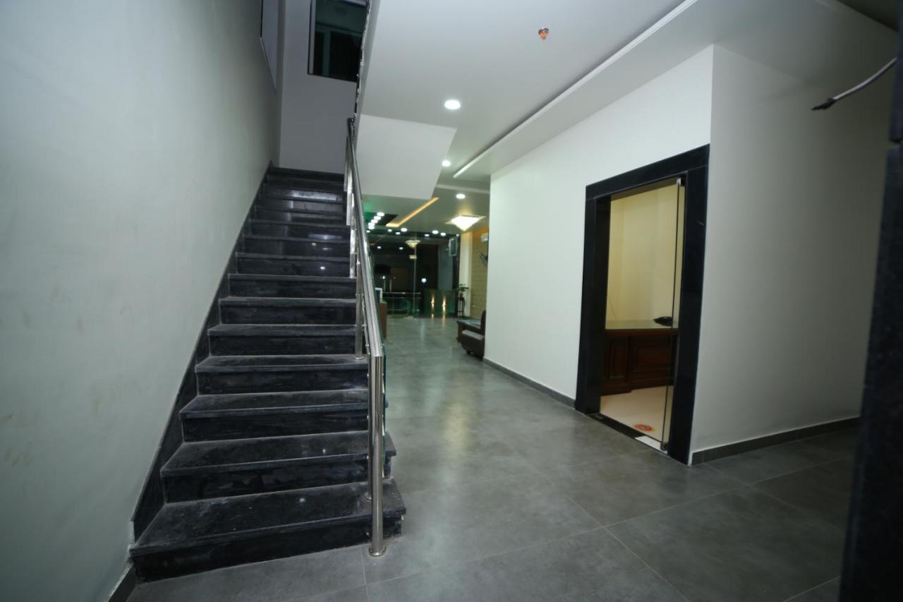 Devens Jaipur