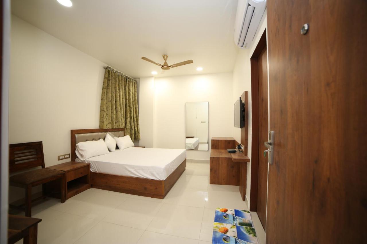 Devens Hotel 3*