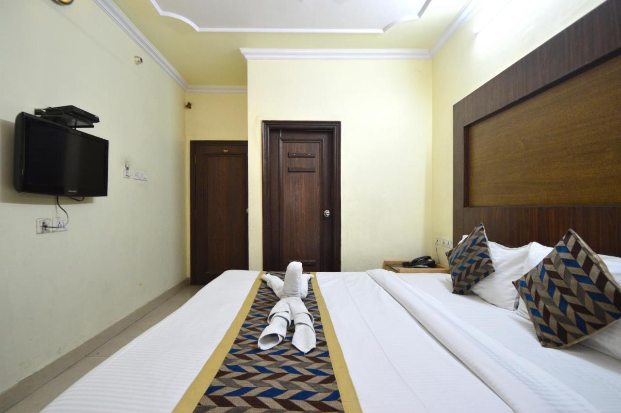 Hotel Radha Palace 3*