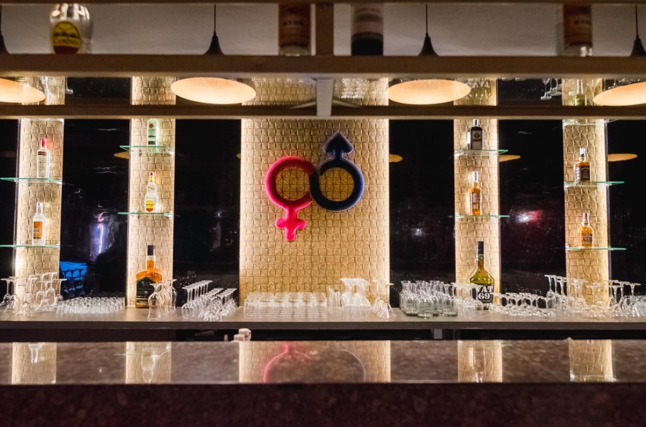Capital O 18514 Royal Empire Hotel Jaipur