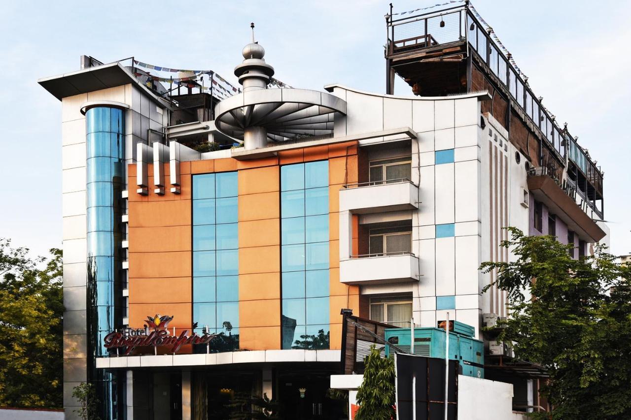 Hotel Capital O 18514 Royal Empire 4*