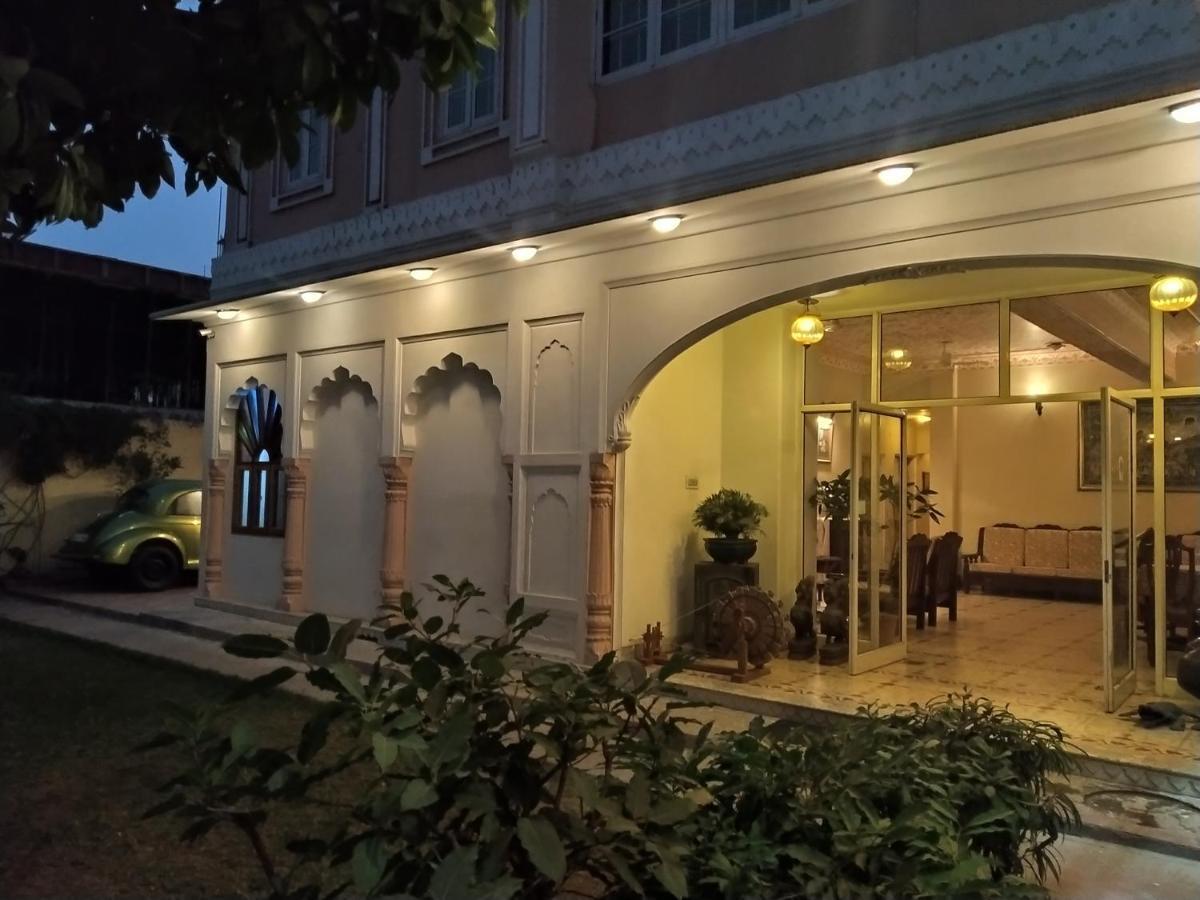 Anuraag Hotel 3*