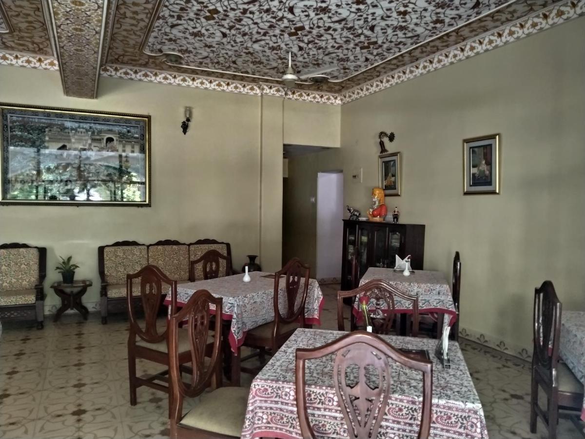 Hotel Anuraag Jaipur