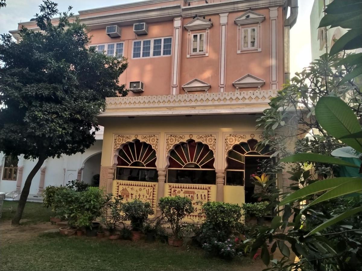Anuraag Hotel 3*