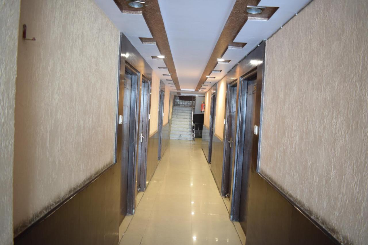 Anand Palace
