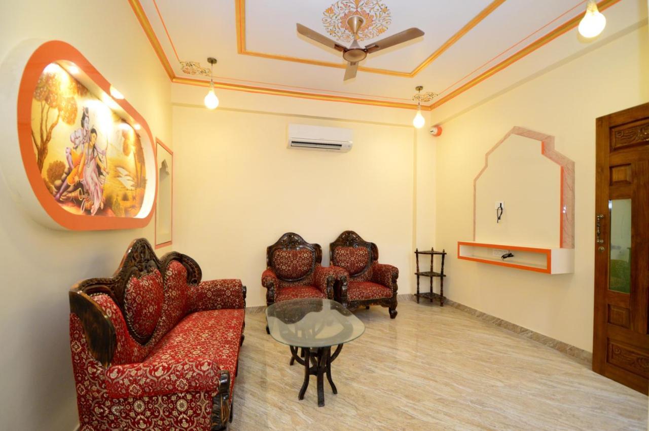 Kapish Home-all Pure Veg 3* Jaipur