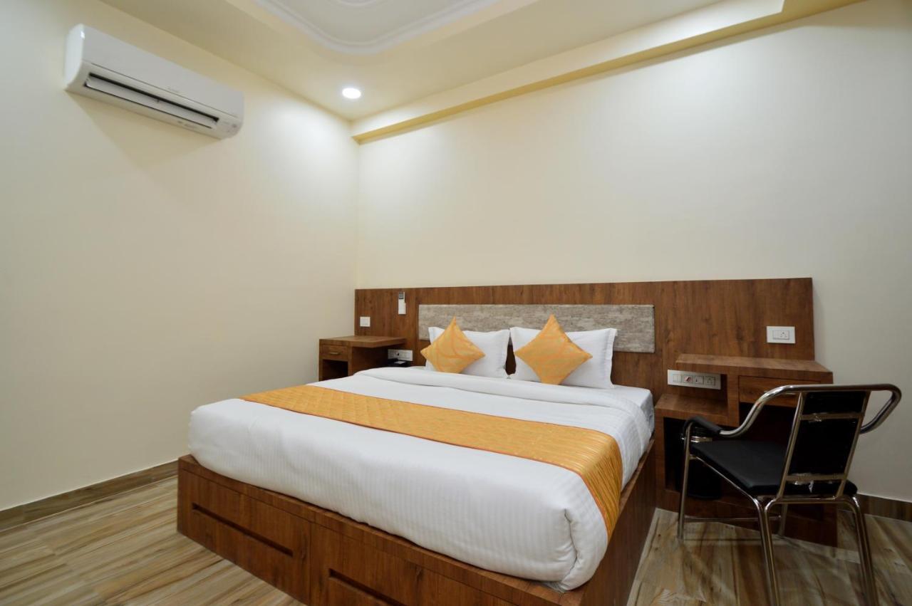 Kapish Home-all Pure Veg 3* Jaipur