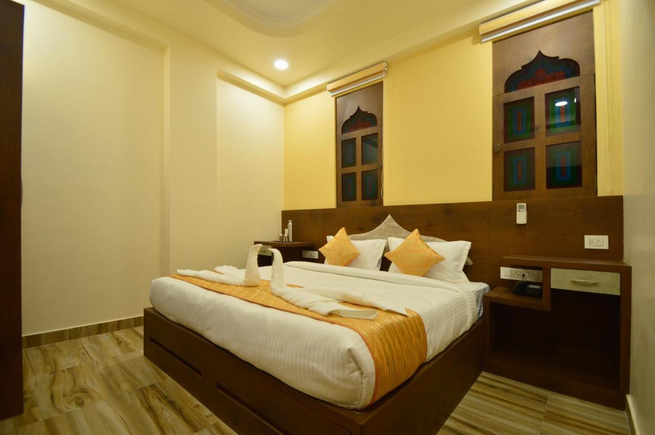 Kapish Home-all Pure Veg Bed & Breakfast