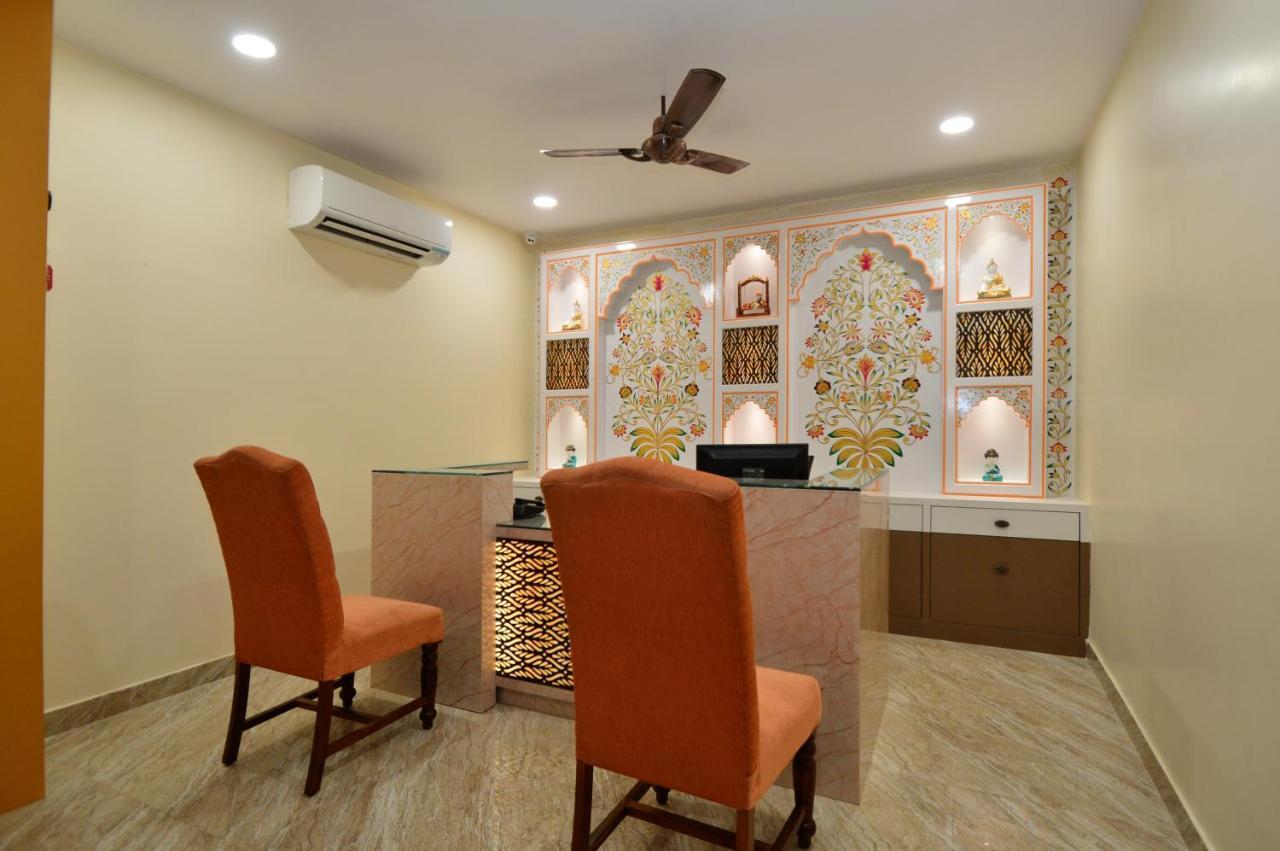 Kapish Home-all Pure Veg 3*