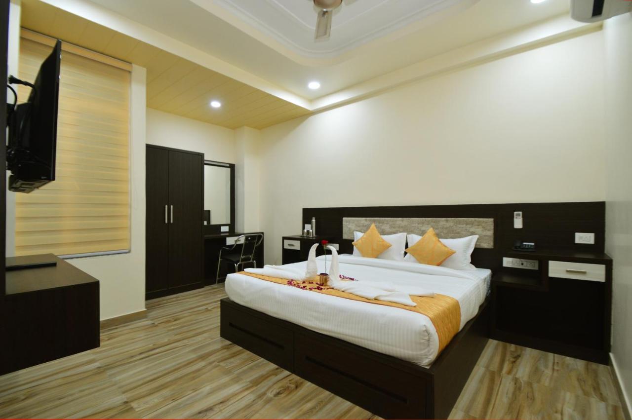 Bed & Breakfast Kapish Home-all Pure Veg Jaipur