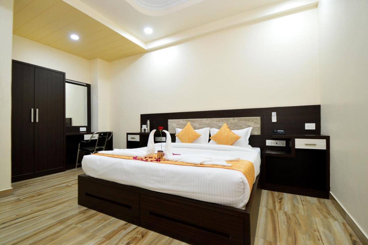 Bed & Breakfast Kapish Home-all Pure Veg Jaipur