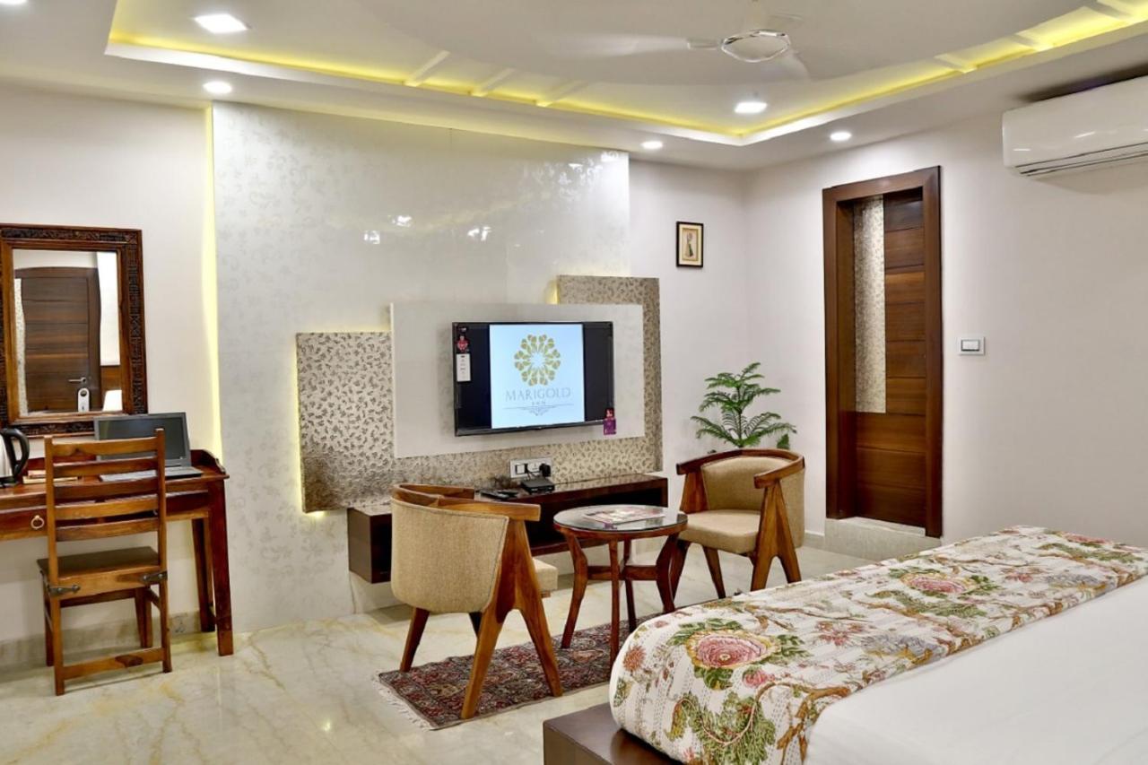 Marigold Inn- *