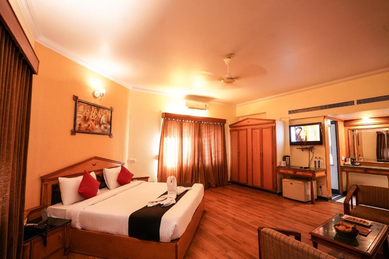 Royal Palazzo Resort 3*