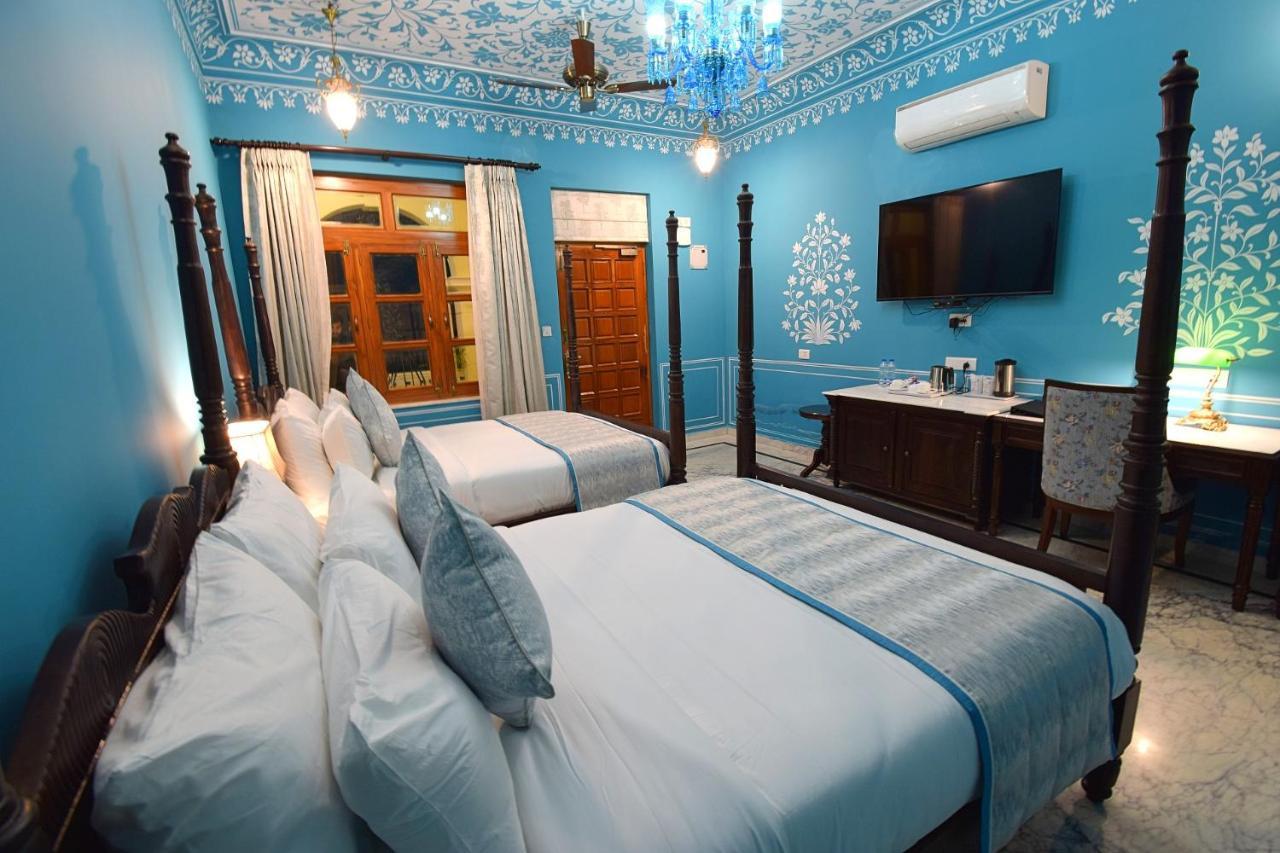 Resort Umaid Farm Resort- A Legancy Vintage In Jaipur