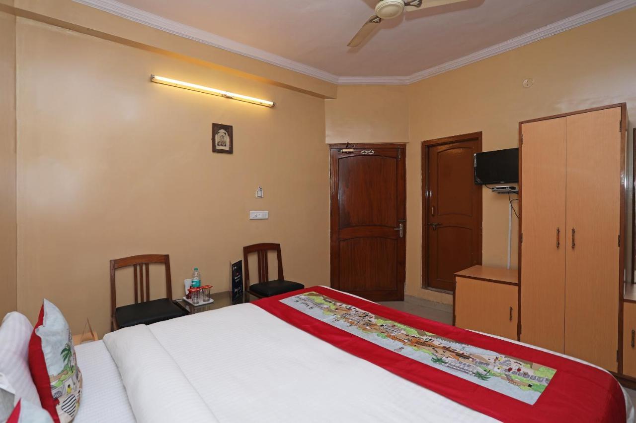 Flagship 10282 Rishi Hotel 3*