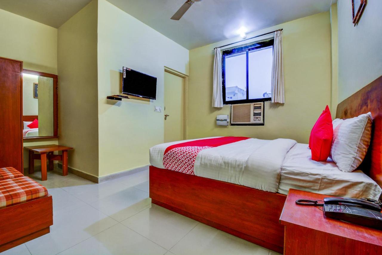 Hotel Oyo 18320 Utsav 3*