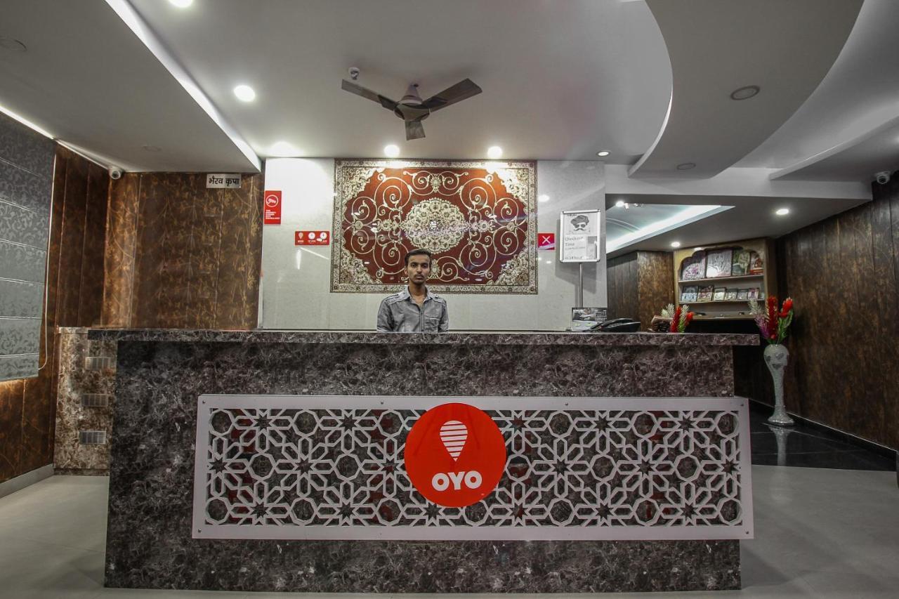Oyo 15783 Shree Kanji Palace