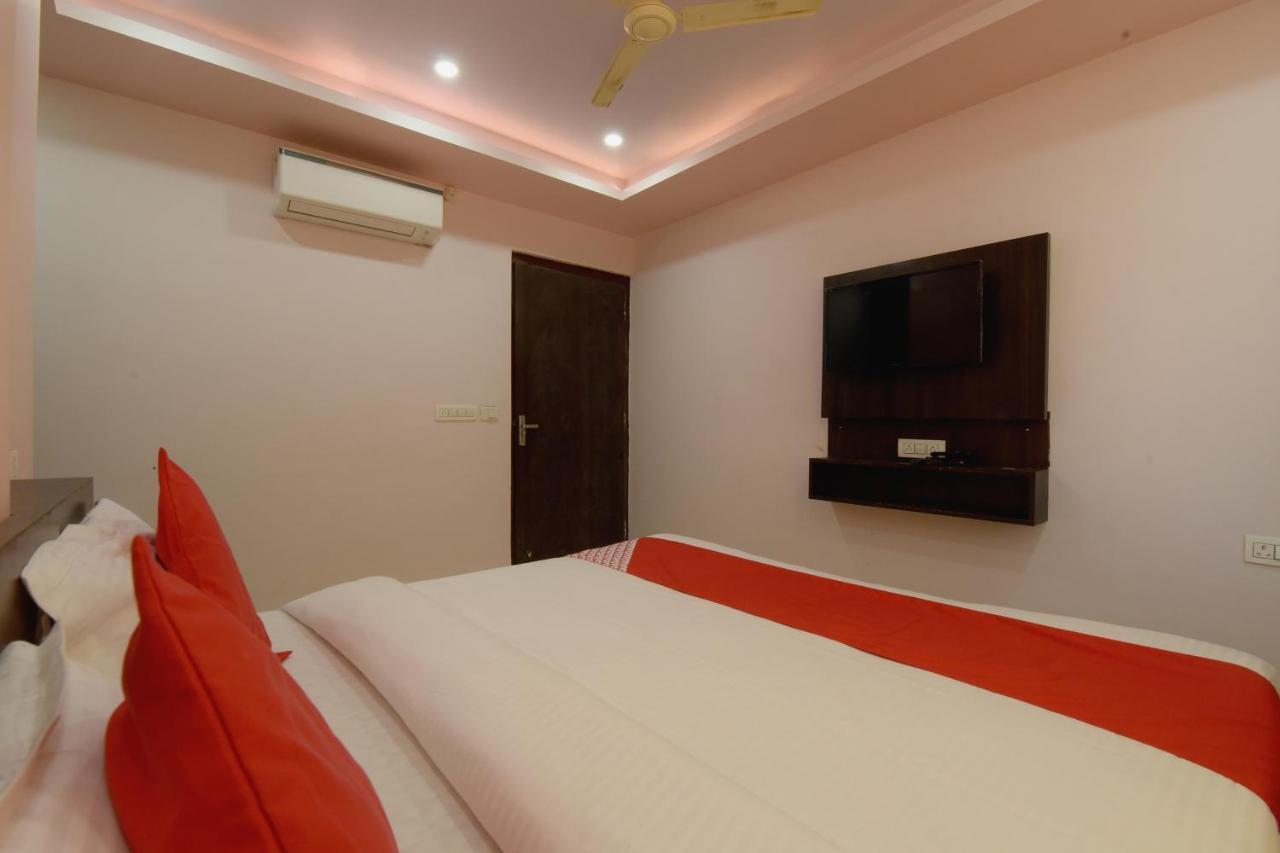 Oyo 23606 Danaria 3* Jaipur