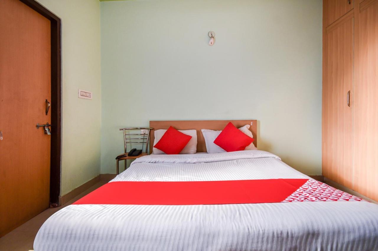Oyo 67902 Shri Ram Janki Hotel