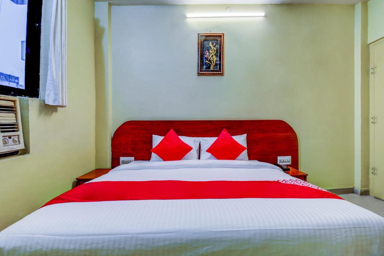 Hotel Oyo 18320 Utsav
