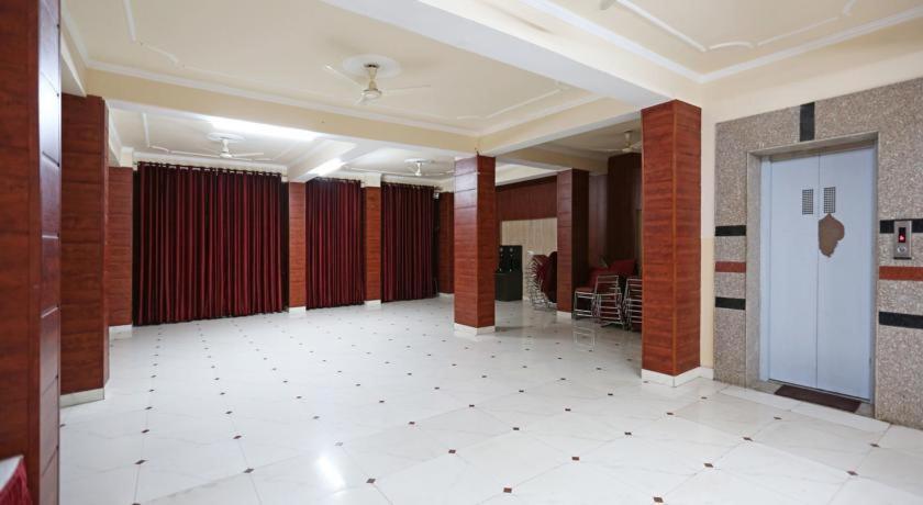 Sky Heights Hotel