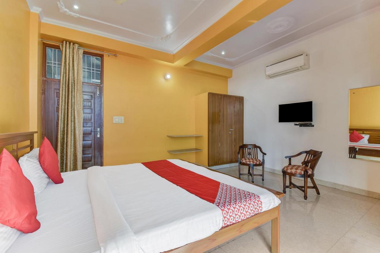 Oyo 64464 Gulmohar Jaipur
