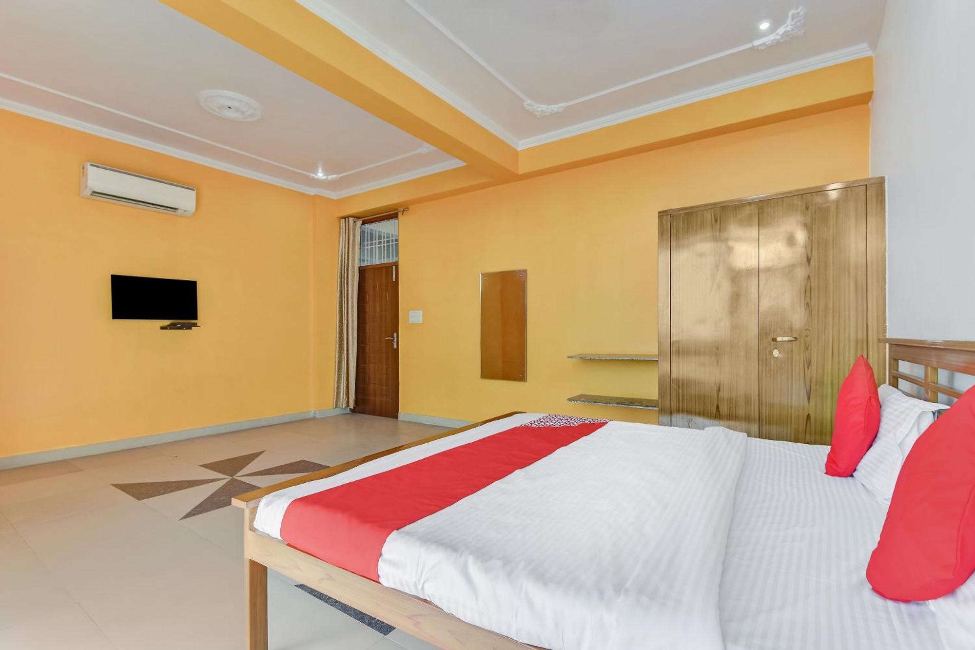 Oyo 64464 Gulmohar Hotel