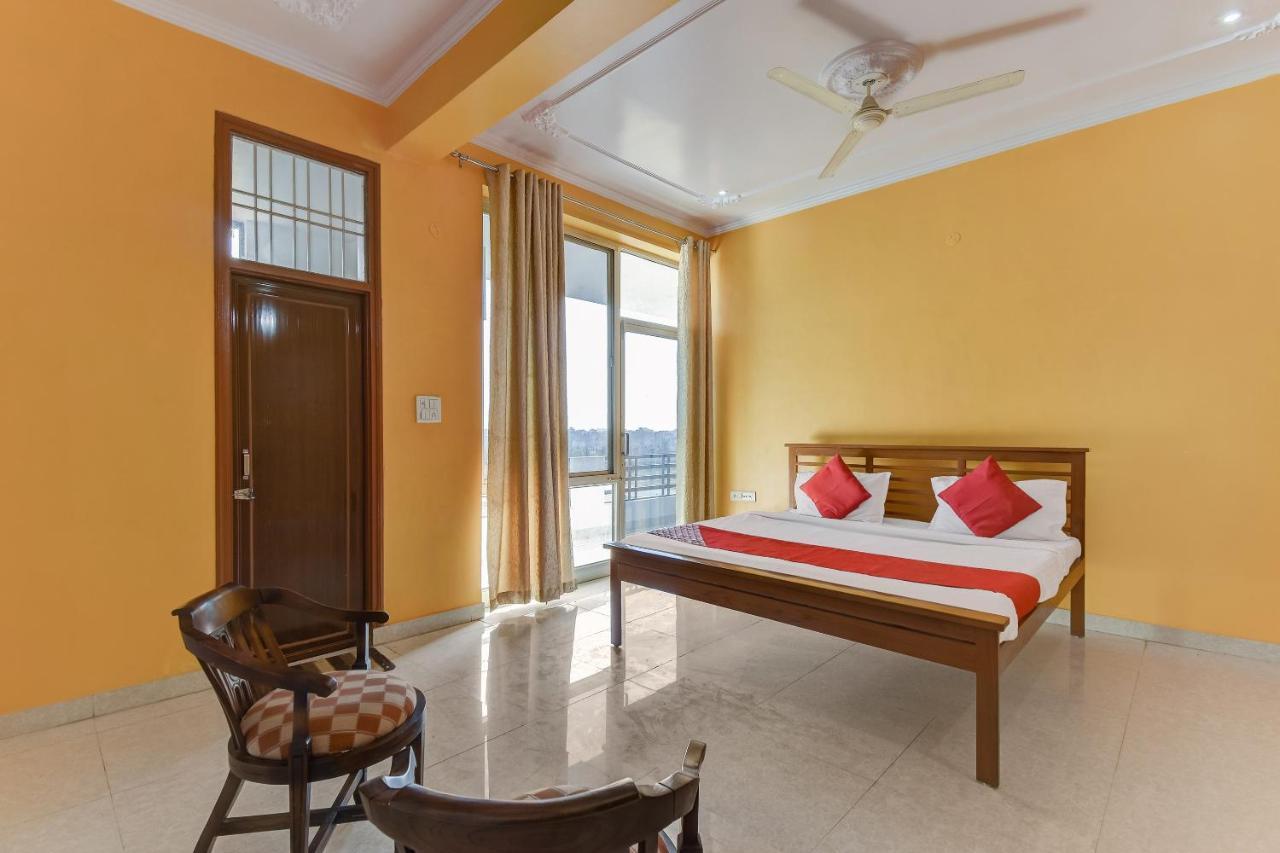 Oyo 64464 Gulmohar Hotel Jaipur