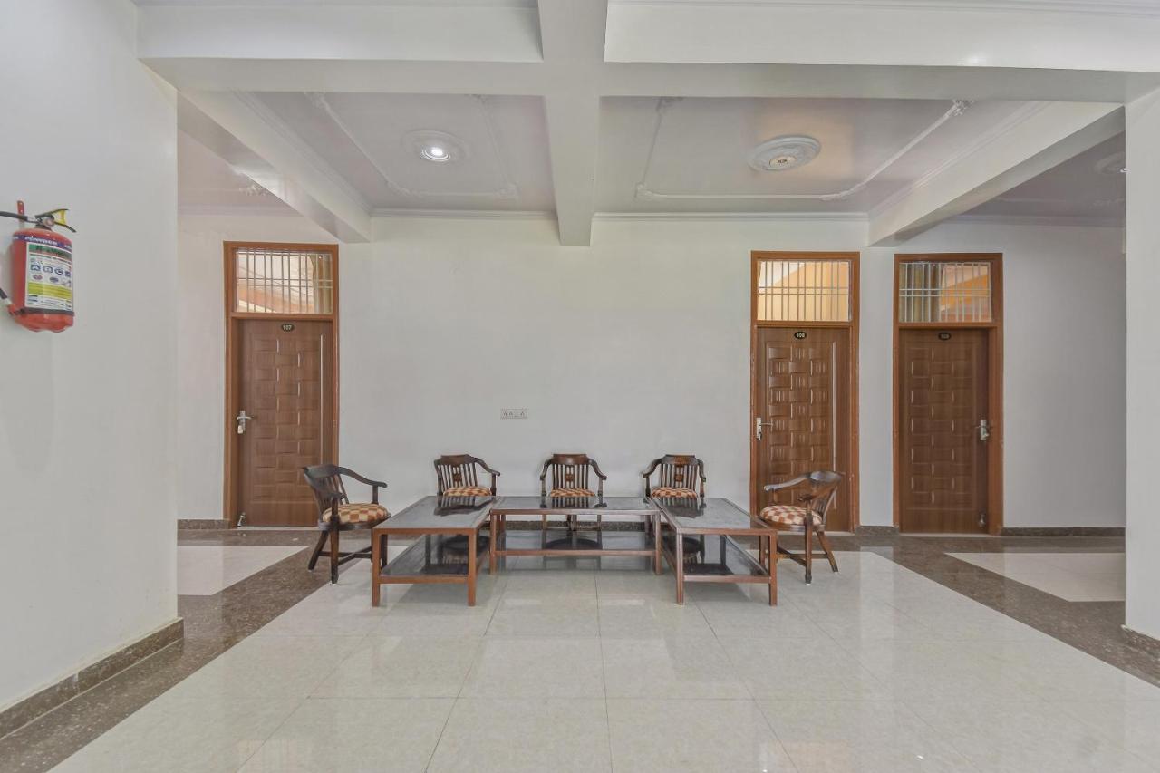 Oyo 64464 Gulmohar Hotel Jaipur