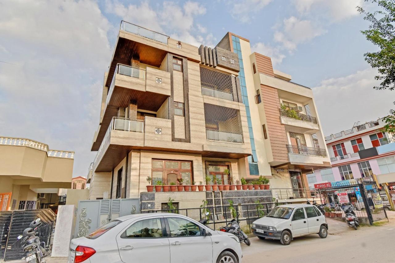 Hotel Oyo 63137 Ekansh 3*