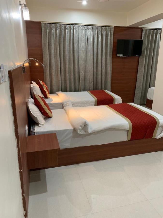 Royal Amer Hotel