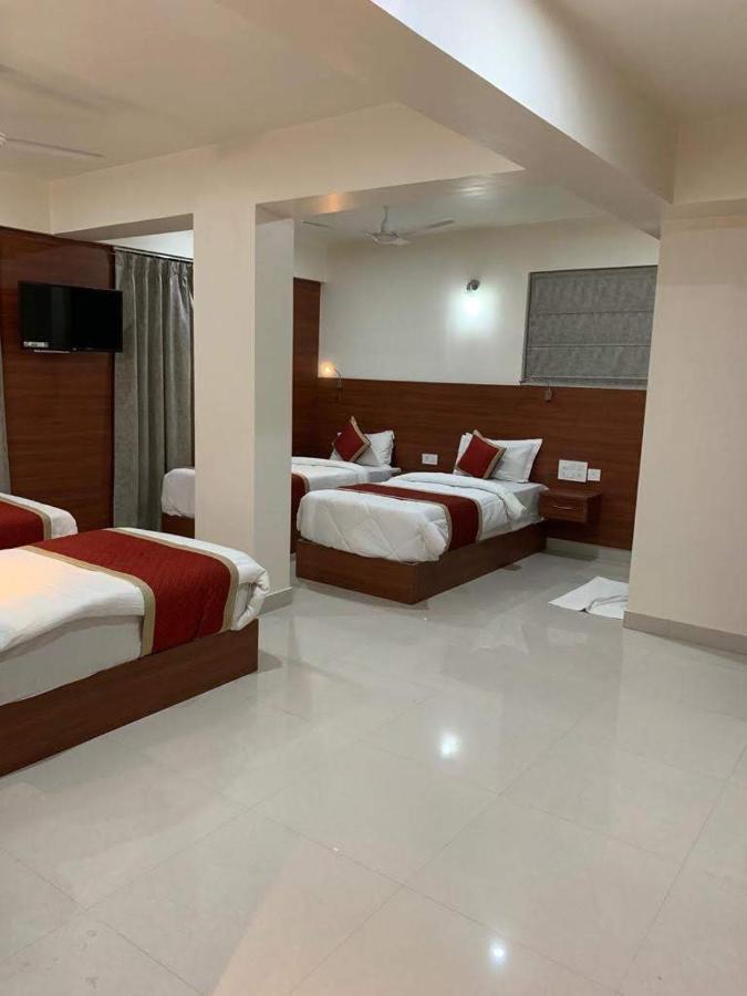 Royal Amer Hotel 3*