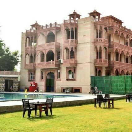 Red Fort Hotel 4*