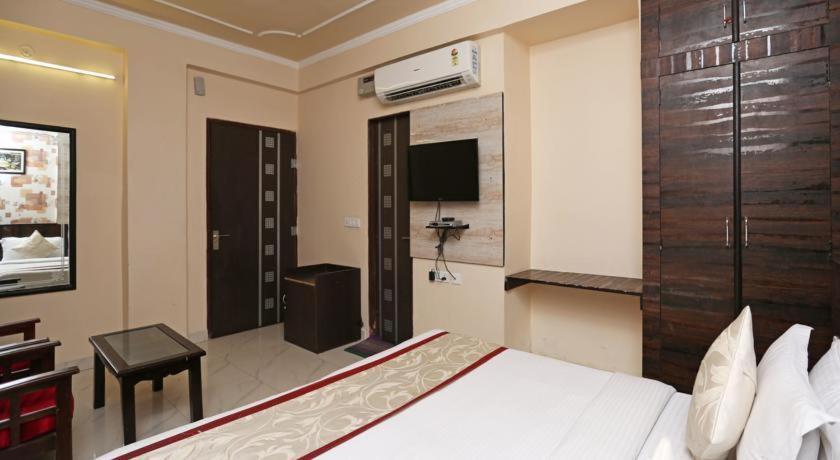 Sky Heights 3*