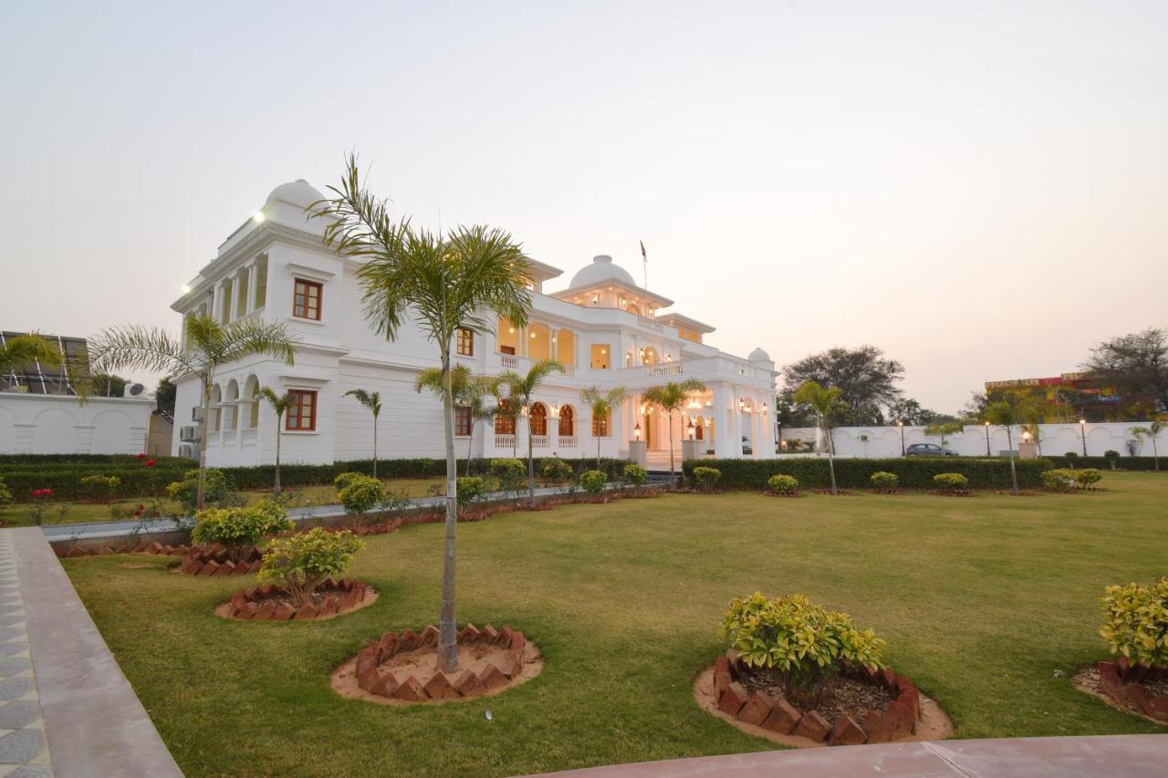 Resort Umaid Farm Resort- A Legancy Vintage In