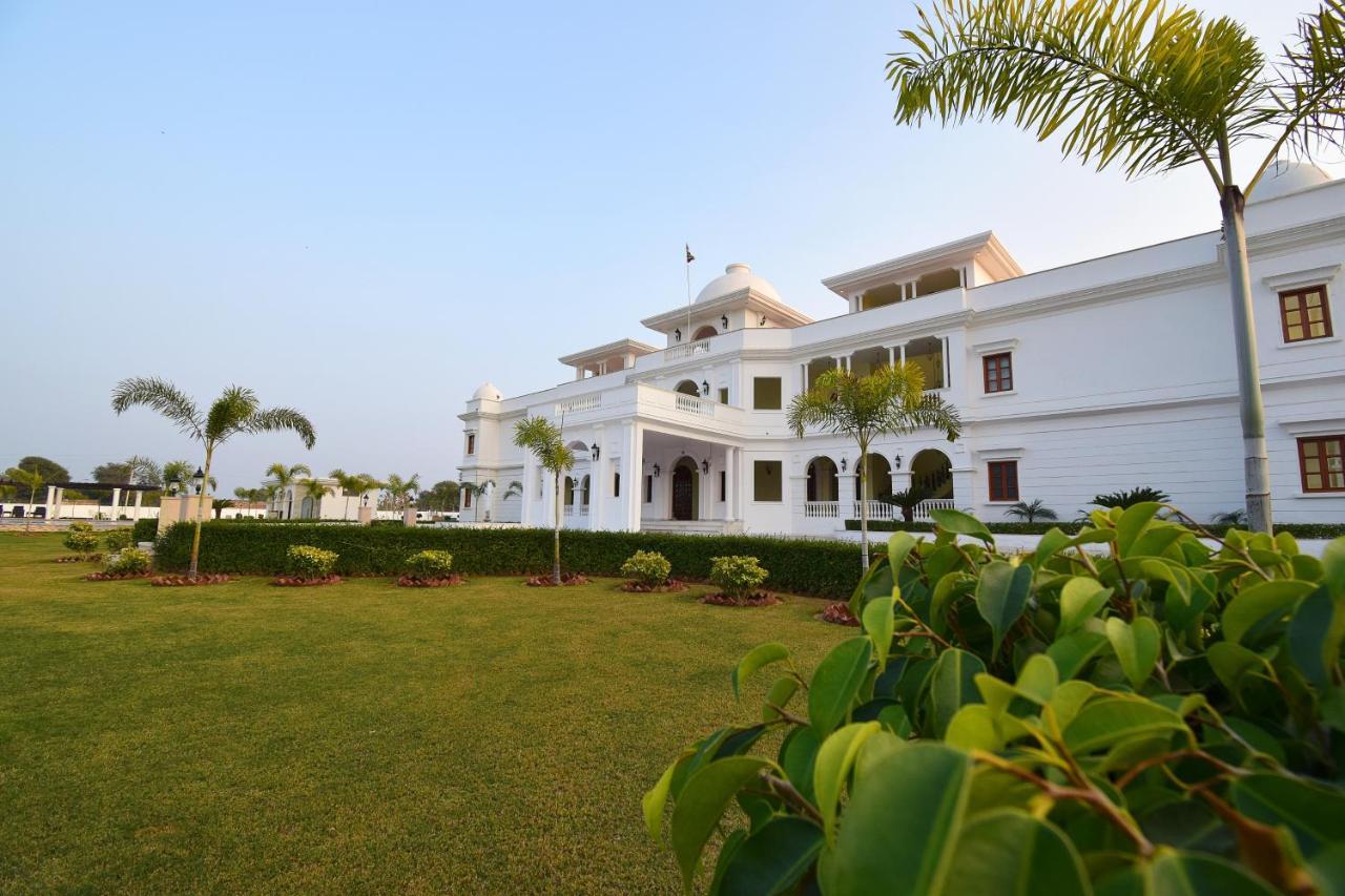 Umaid Farm Resort- A Legancy Vintage In Resort Jaipur