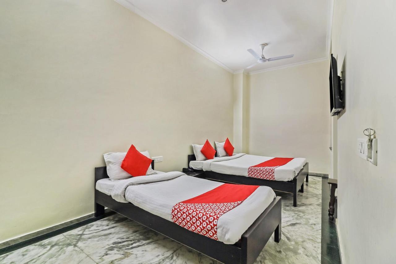 Hotel Collection O 35762 Season 4